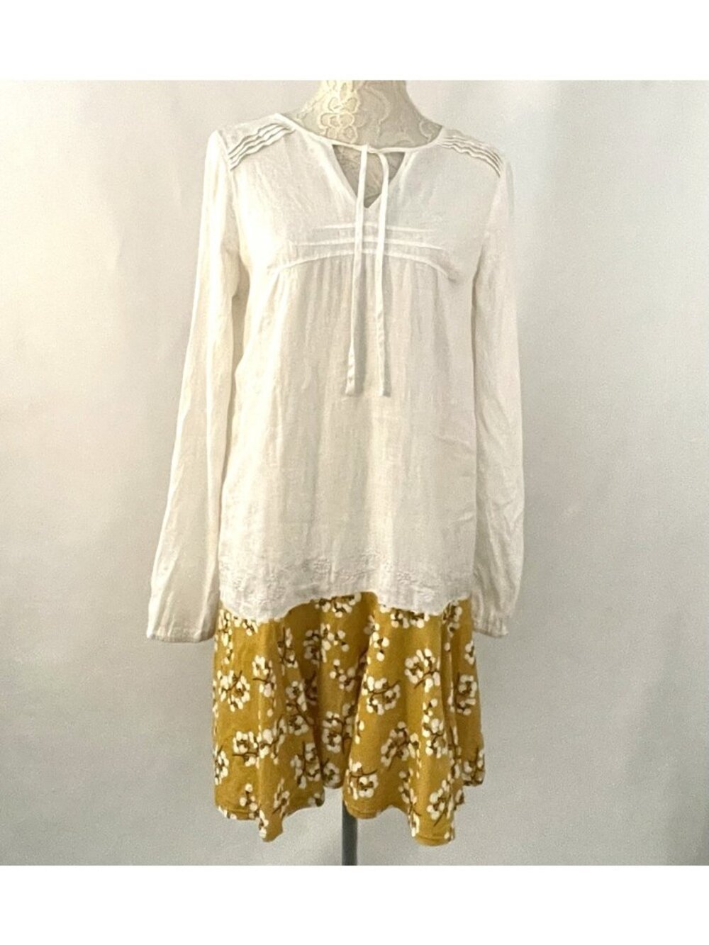 Calvin Klein Jeans Linen Dress Boho Prairie Y2K White Floral Hem sz M Romantic